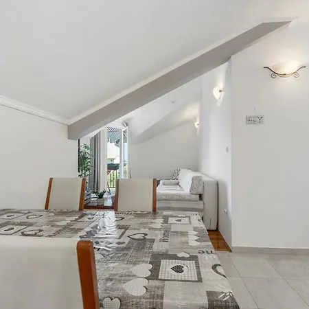 Apartment Ae